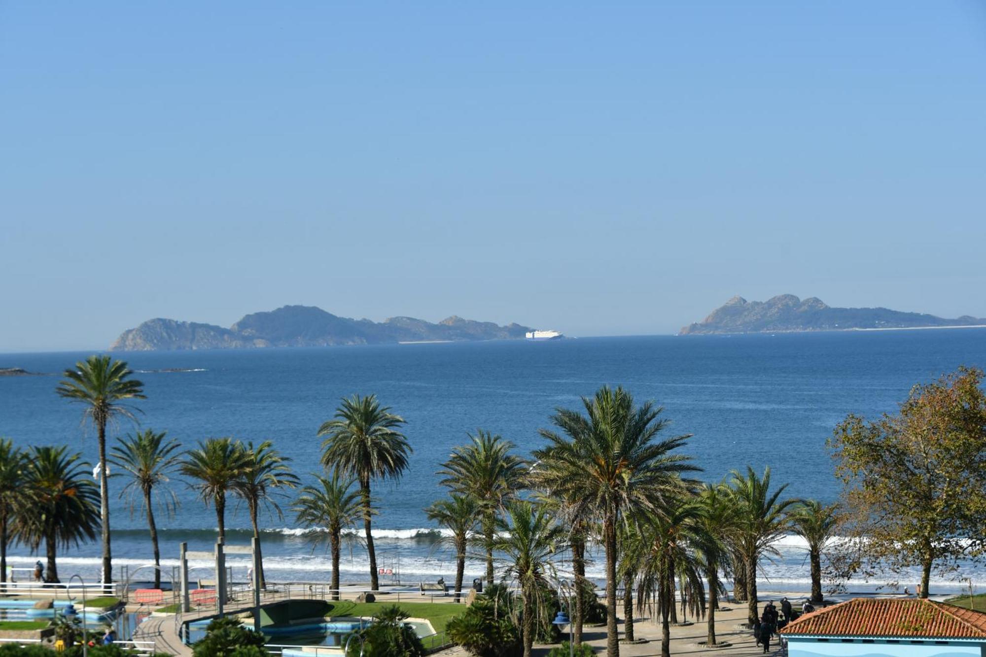 Primera Linea De Playa Samil Costa Con Garaje Incluido Виго Экстерьер фото